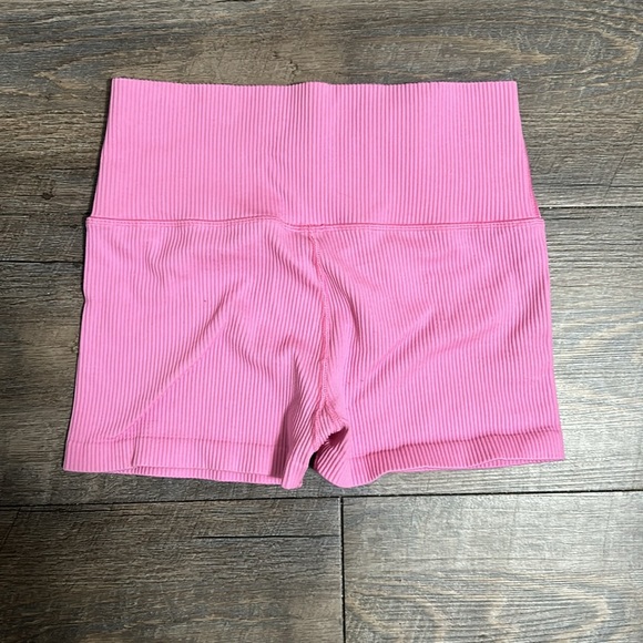 AERIE BOOTY SHORT - Picture 2 of 2